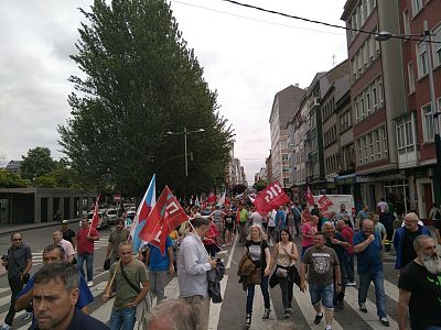 17-07-05 ManifaFolgaMetalFerrol04.jpg